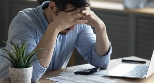 Financial Stress Linked To Heart Aging As Strongly As Major Medical Conditions, AI Study Finds